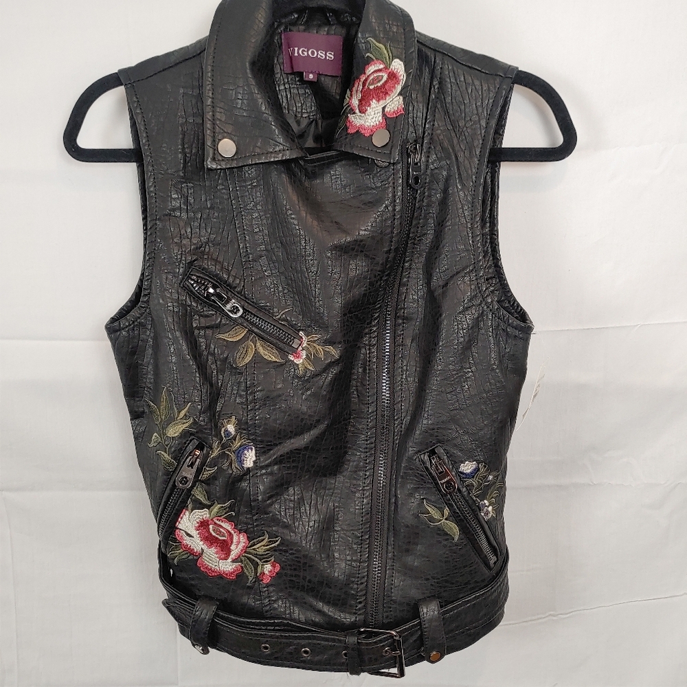 Vigoss Black Faux Leather Moto Belted Zip Vest Floral Embroidery Size Small New